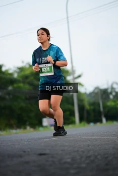 Runner Photo 4756350