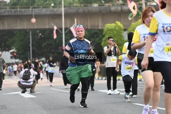 Runner Photo 4756351