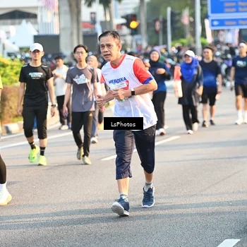 Runner Photo 4756543