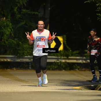 Runner Photo 4756574