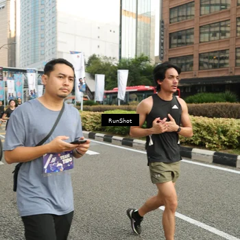 Runner Photo 4757159