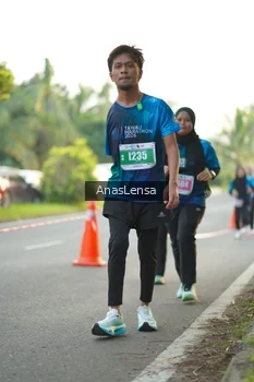 Runner Photo 4757247