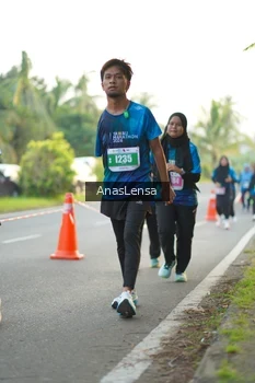 Runner Photo 4757377