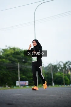 Runner Photo 4757436
