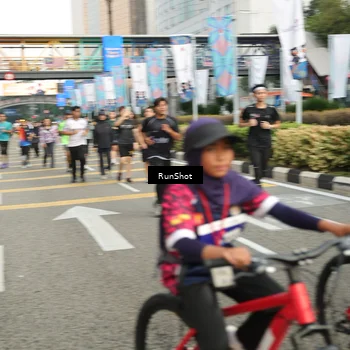 Runner Photo 4757513