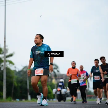 Runner Photo 4757618