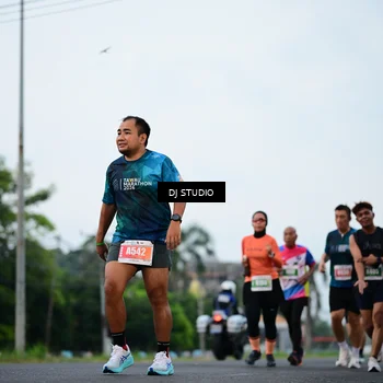 Runner Photo 4757640