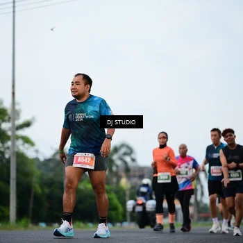 Runner Photo 4757653