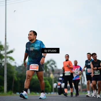 Runner Photo 4757660
