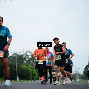 Runner Photo 4757674