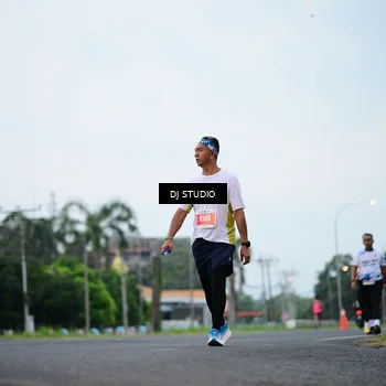 Runner Photo 4758200