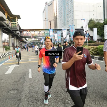 Runner Photo 4758355