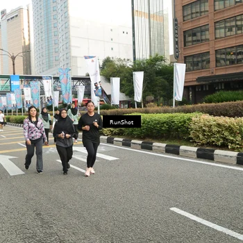 Runner Photo 4758443