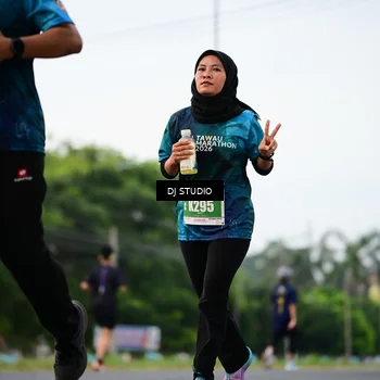 Runner Photo 4758448