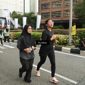 Runner Photo 4758544