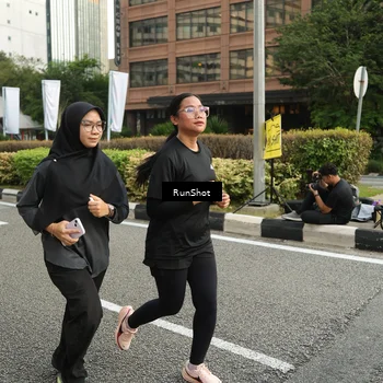 Runner Photo 4758593