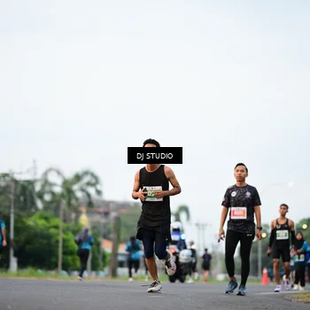 Runner Photo 4758663