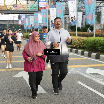 Runner Photo 4758971