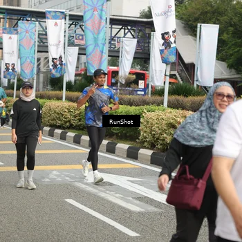 Runner Photo 4759135