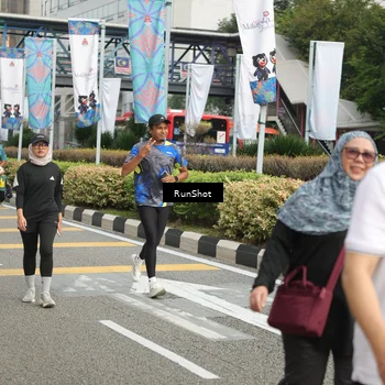 Runner Photo 4759216