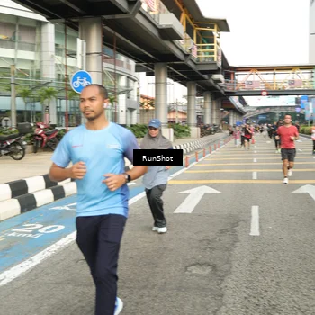 Runner Photo 4759877