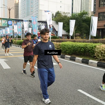 Runner Photo 4759998