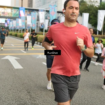 Runner Photo 4760113