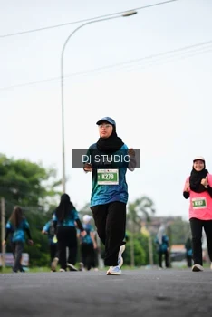 Runner Photo 4760236