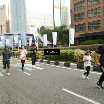 Runner Photo 4760253