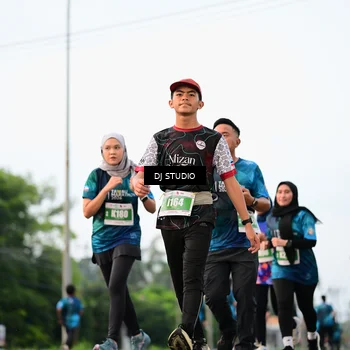 Runner Photo 4760313