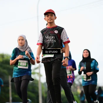 Runner Photo 4760342