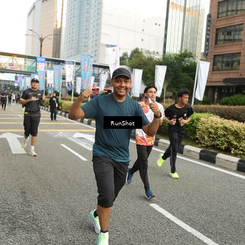 Runner Photo 4760413