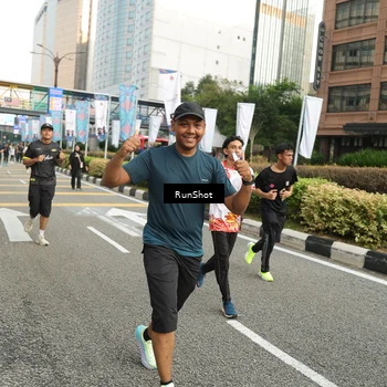 Runner Photo 4760420