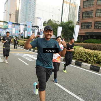 Runner Photo 4760427