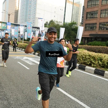 Runner Photo 4760438