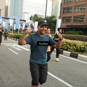 Runner Photo 4760444