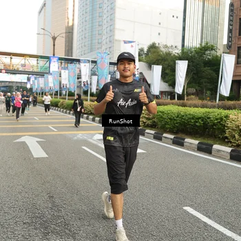 Runner Photo 4760627