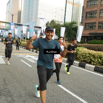 Runner Photo 4760732
