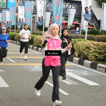Runner Photo 4760924