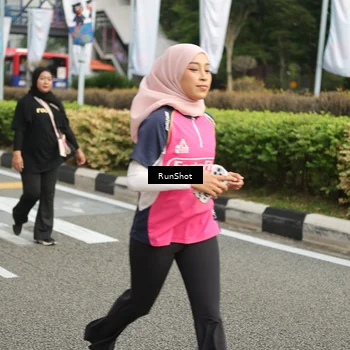 Runner Photo 4760972