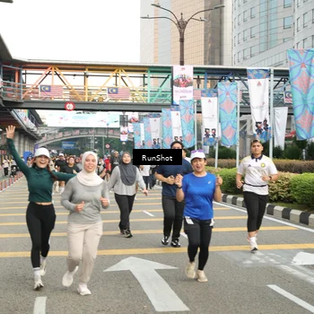 Runner Photo 4761075