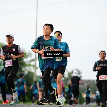 Runner Photo 4761116