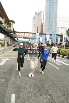 Runner Photo 4761175