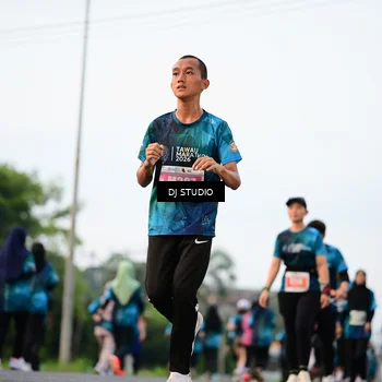 Runner Photo 4761224