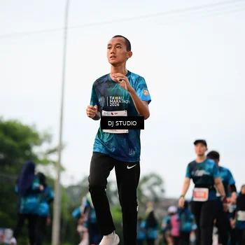 Runner Photo 4761255