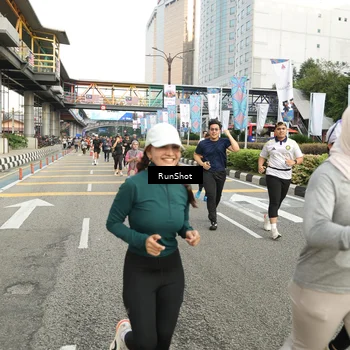 Runner Photo 4761310