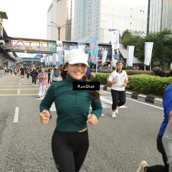 Runner Photo 4761344