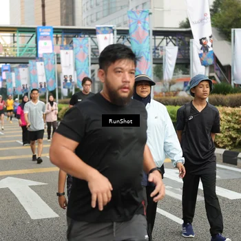 Runner Photo 4761423