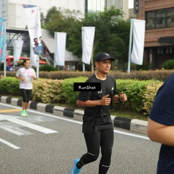 Runner Photo 4761492