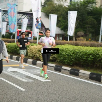 Runner Photo 4761542